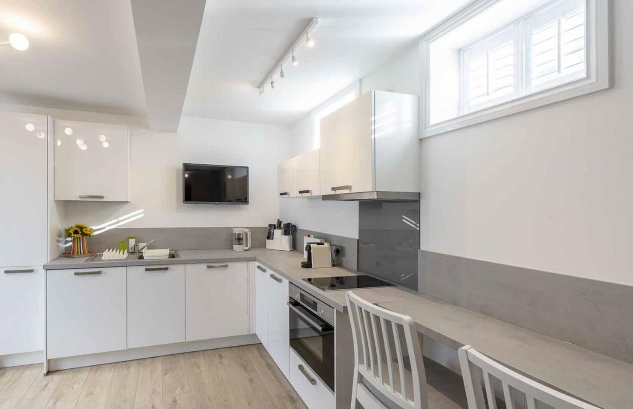The Hideout Apartamento Lytham St Annes Exterior foto